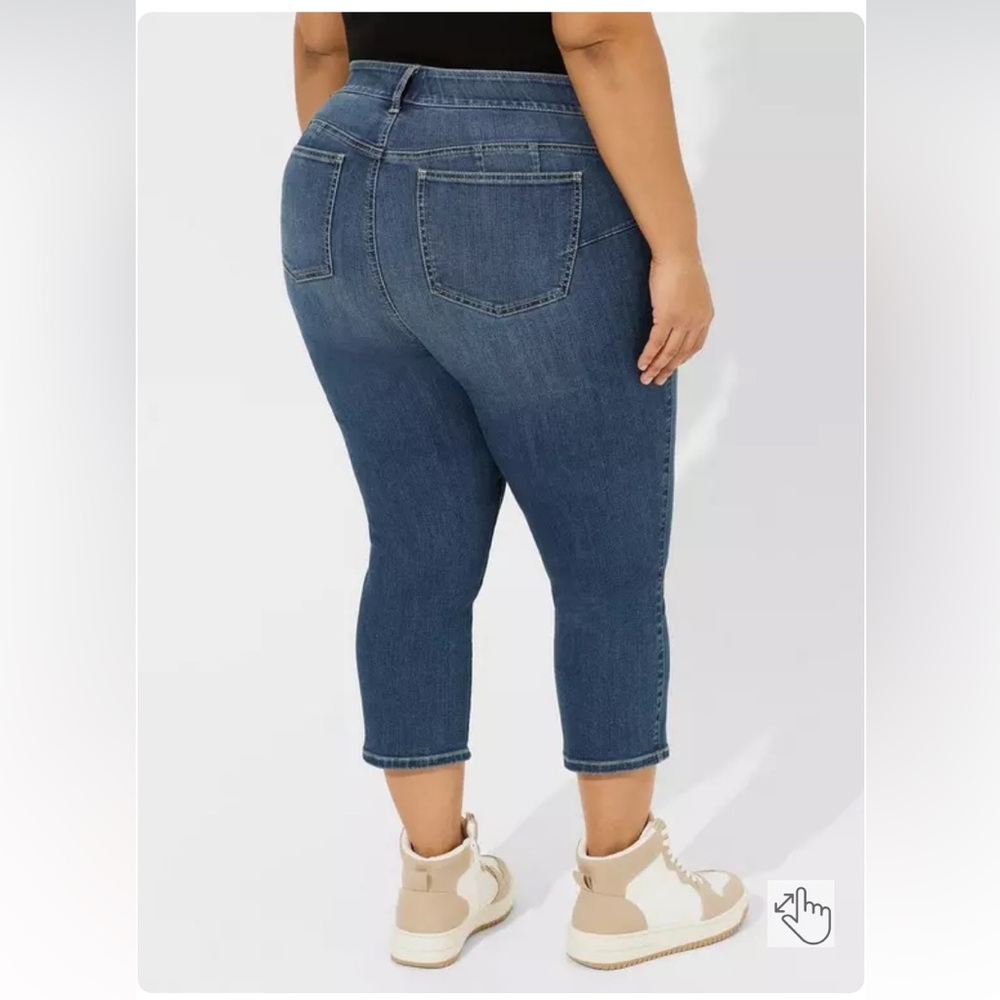 Torrid Crop Bombshell Skinny Premium Stretch High-Rise Jean Size 18 NWT - Picture 3 of 4